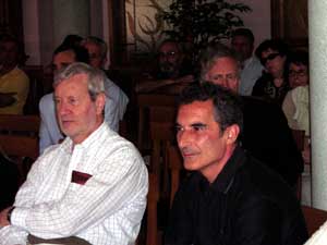 Gianni Vattimo e Francesco Saverio Alessio nel pubblico del 2° Festival internazionale della filosofia in Sila - fotografia: Carmine Talerico